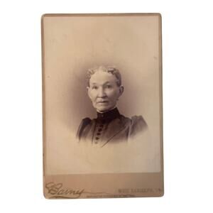 Vintage Photo Cabinet Card  - Older Woman Portrait of a Lady - Vermont